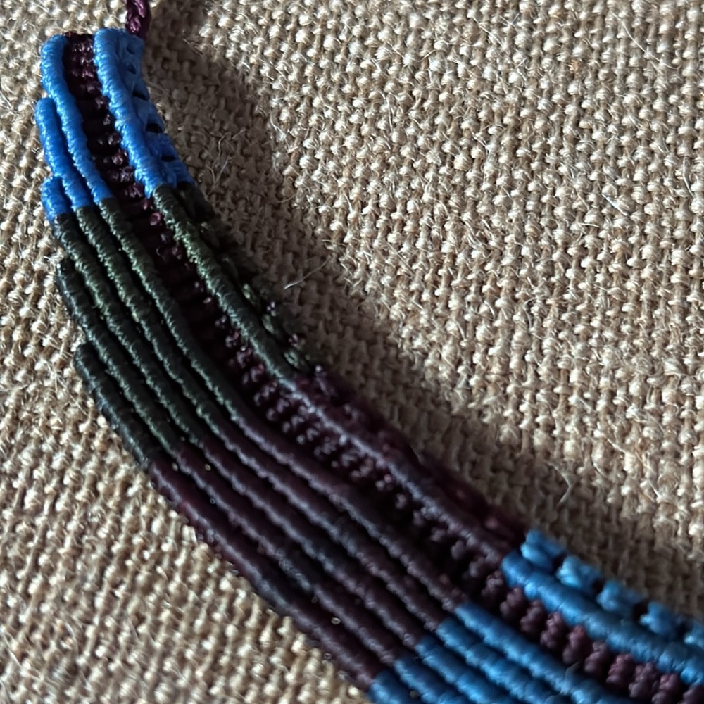 Macrame Bear necklace - Picture 6 of 7